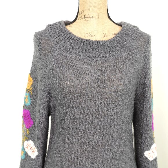 Soft Surroundings Carolina Embroidered Sweater 3/4 bell sleeve size S - Picture 4 of 12